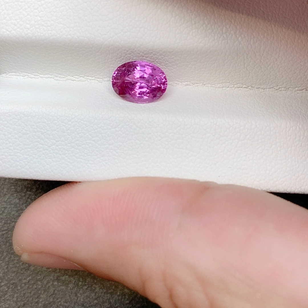蓝宝石裸石未镶嵌2.27ct