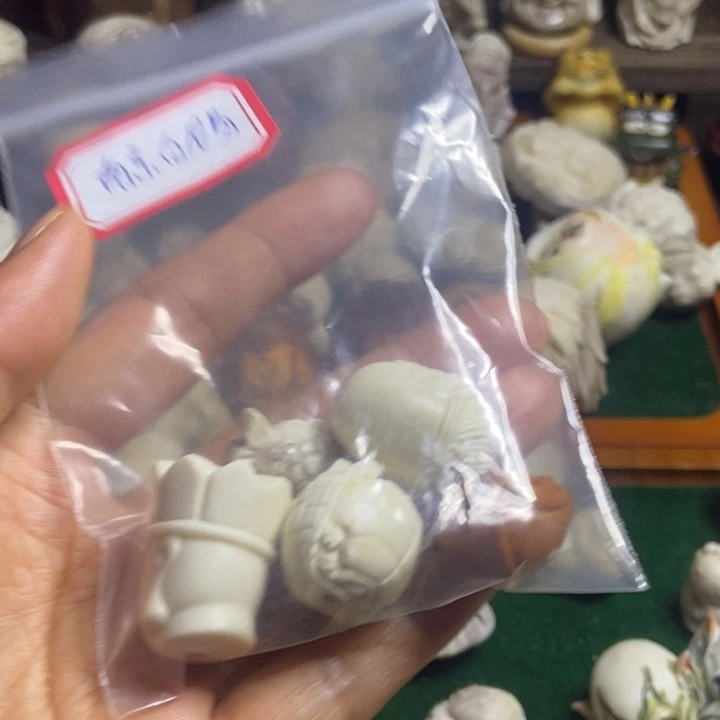 ****易配饰鹿角雕刻一起出