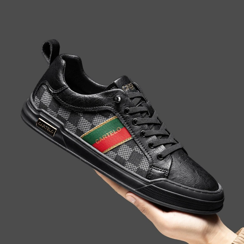 卡帝乐鳄鱼男鞋2025冬季新款休闲板鞋时尚潮流百搭透气刺绣低帮鞋