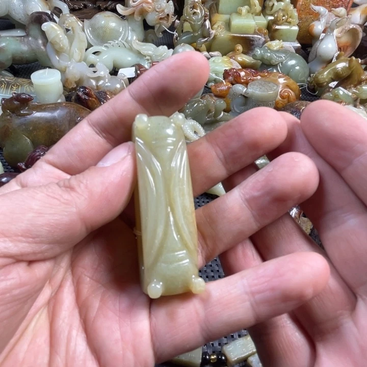 和田玉挂件未镶嵌