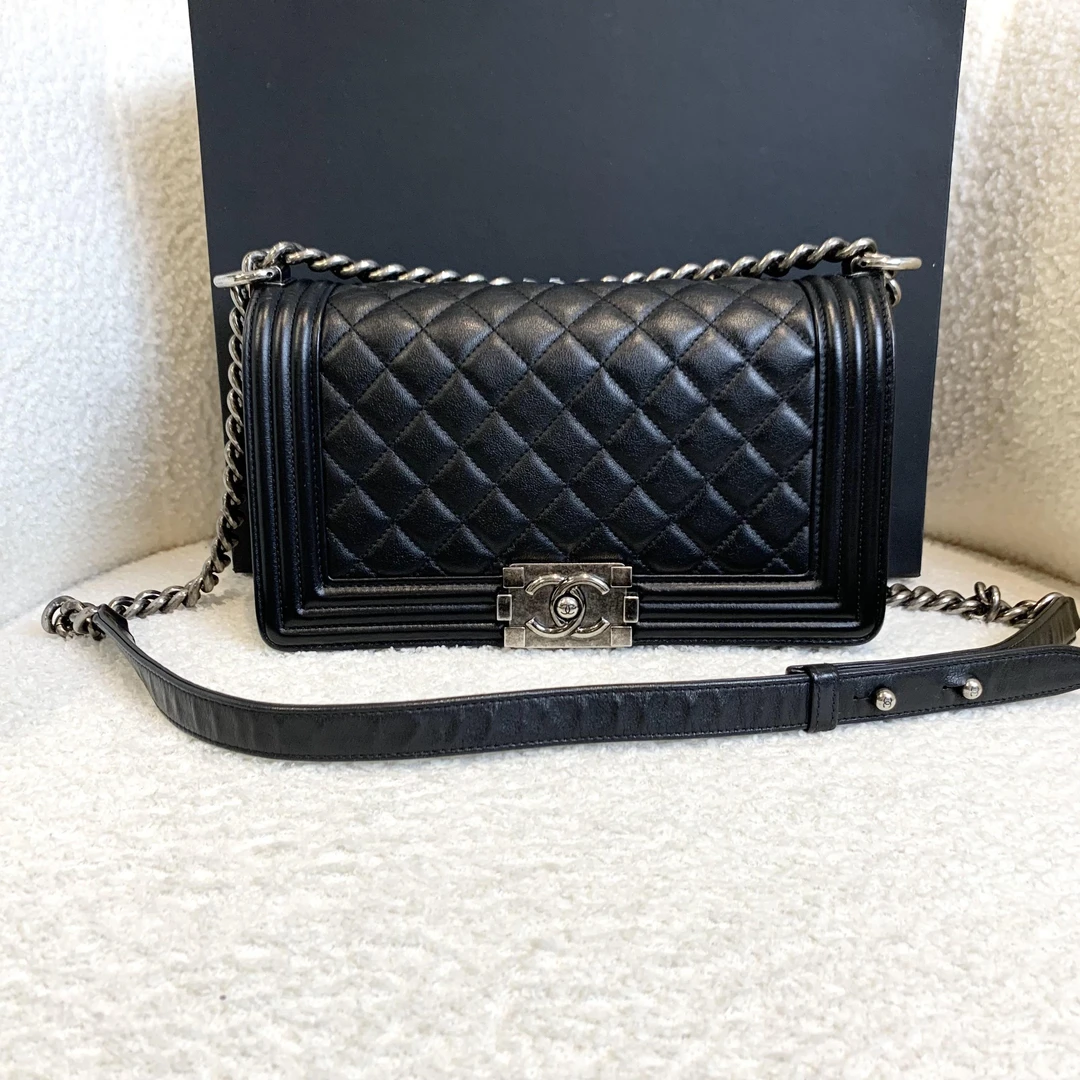 99新 Chanel/香奈儿 壹臻/黑银leboy中号 20开 59720923