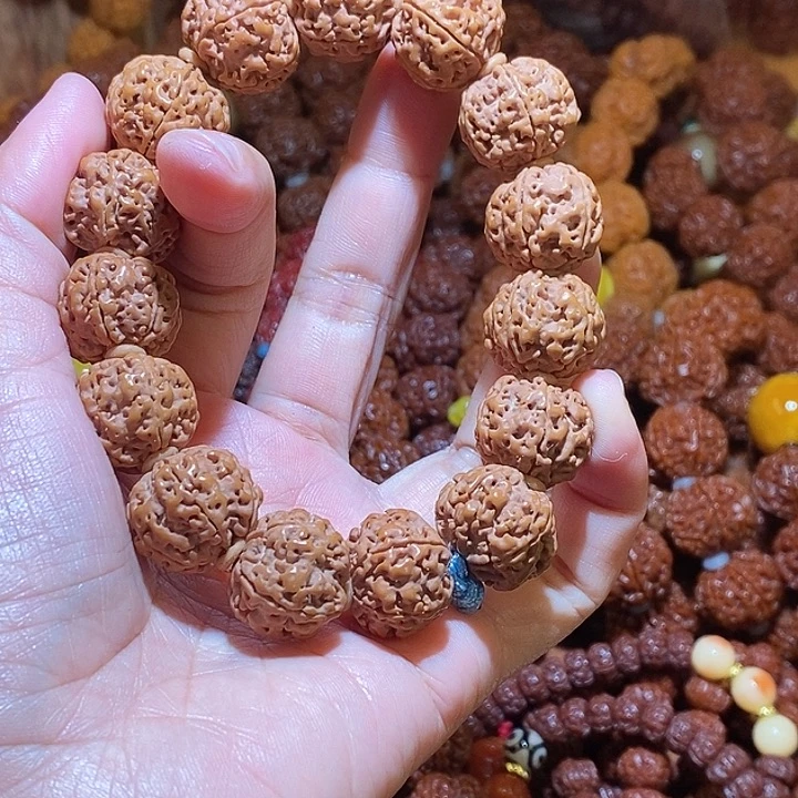 有***腻金刚菩提吊坠185原子一物