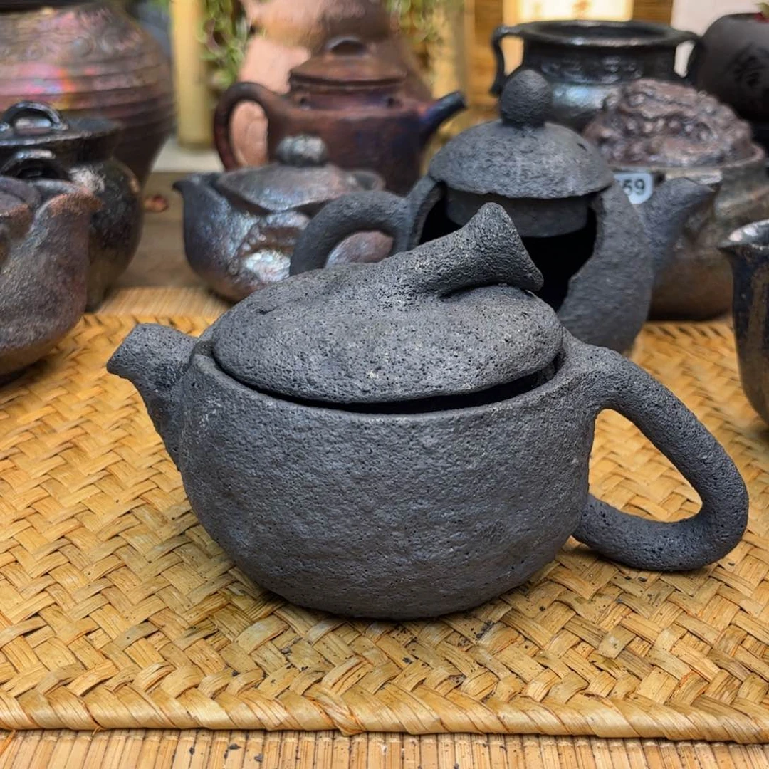 黑砂茶器直播间、黑砂瑕疵