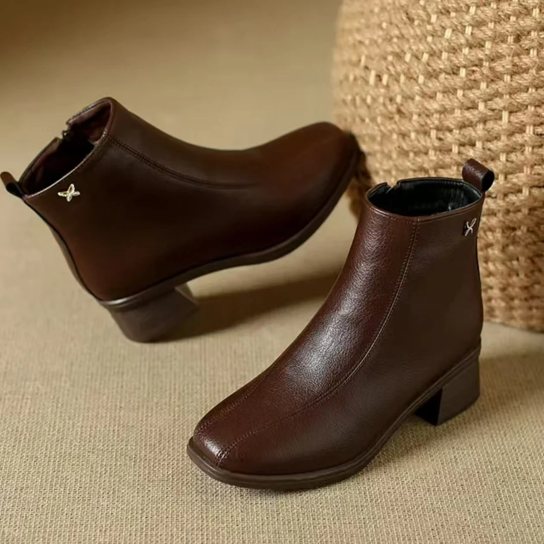 【品牌力荐】高端时尚英伦风舒适高级百搭软底软面短靴1088