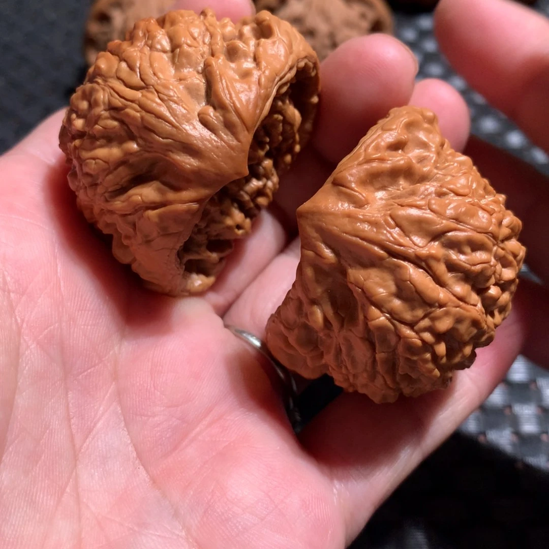 文玩核桃吊坠44反油