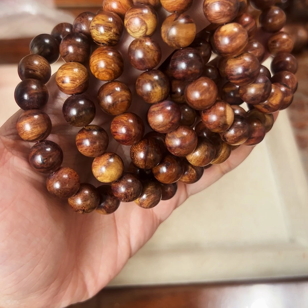 黄花梨/降香黄檀手串/手链11mm+圆珠小微瑕
