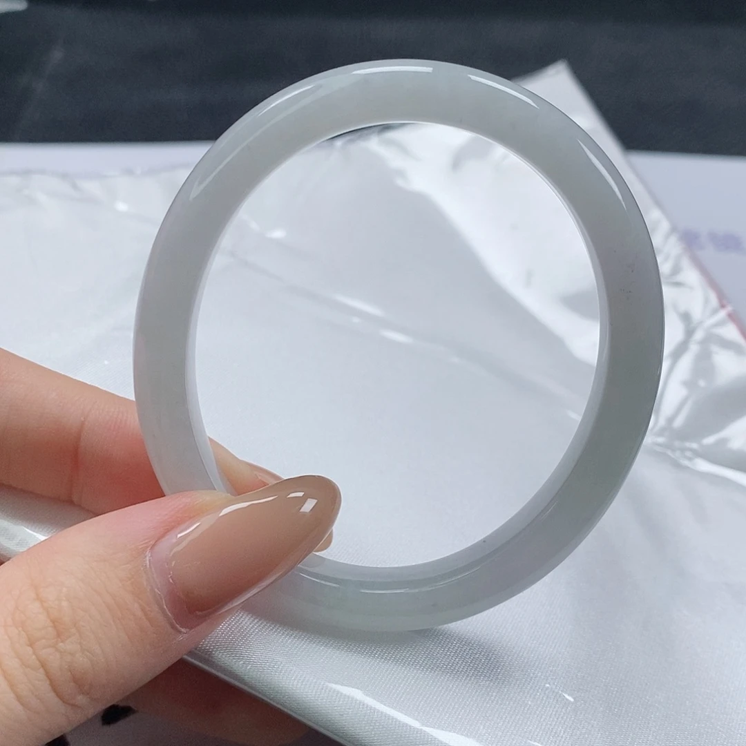 【闪购商品】翡翠手镯（贵妃镯）未镶嵌414号
