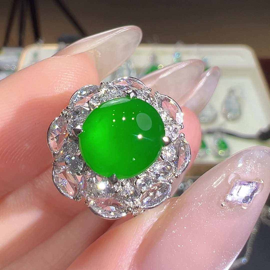 翡翠18K金镶嵌戒指翡翠