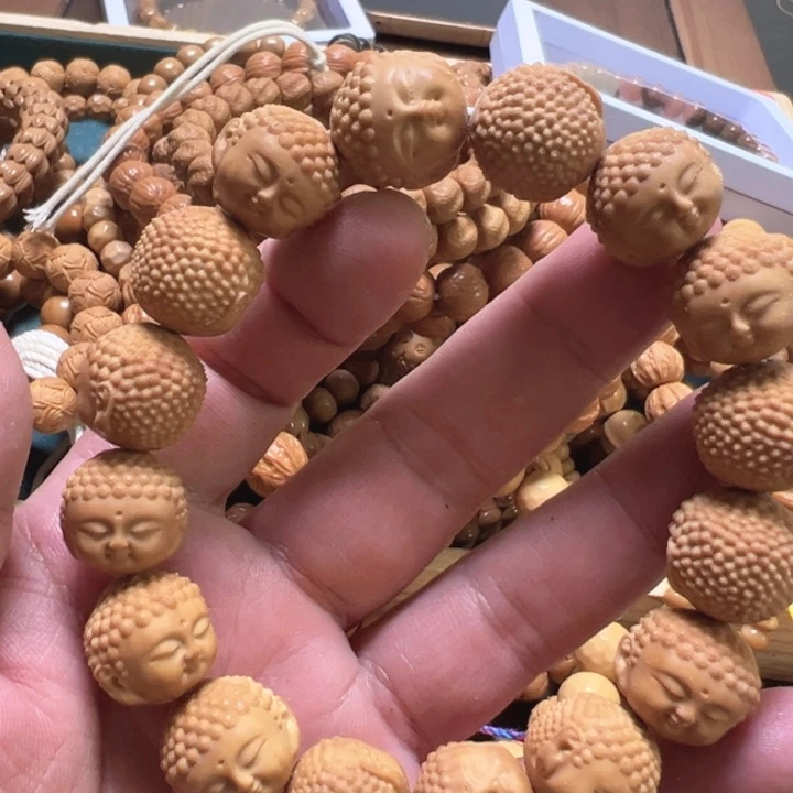 宝宝佛15左右瑕疵反油