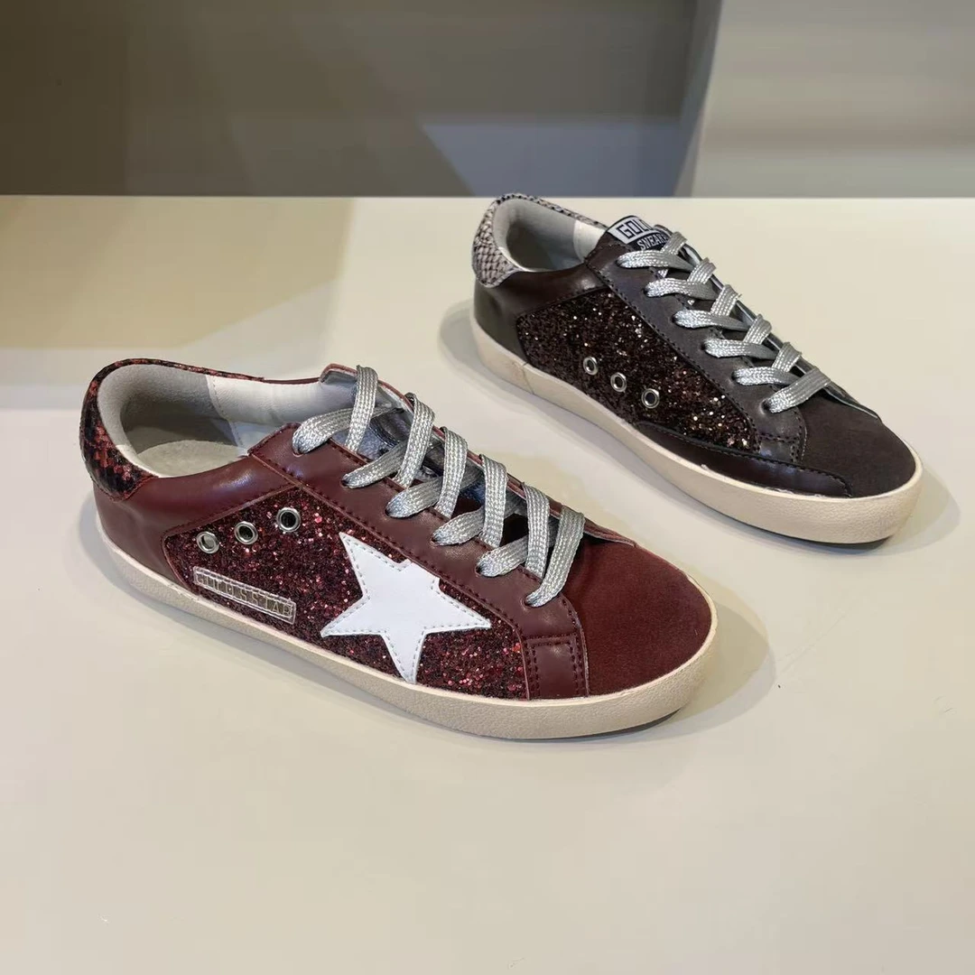 2025今年流行鞋子星星做旧小脏鞋蛇皮纹爆闪拼色休闲平底脏脏板鞋