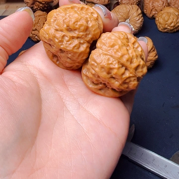 文玩核桃吊坠蛤蟆38