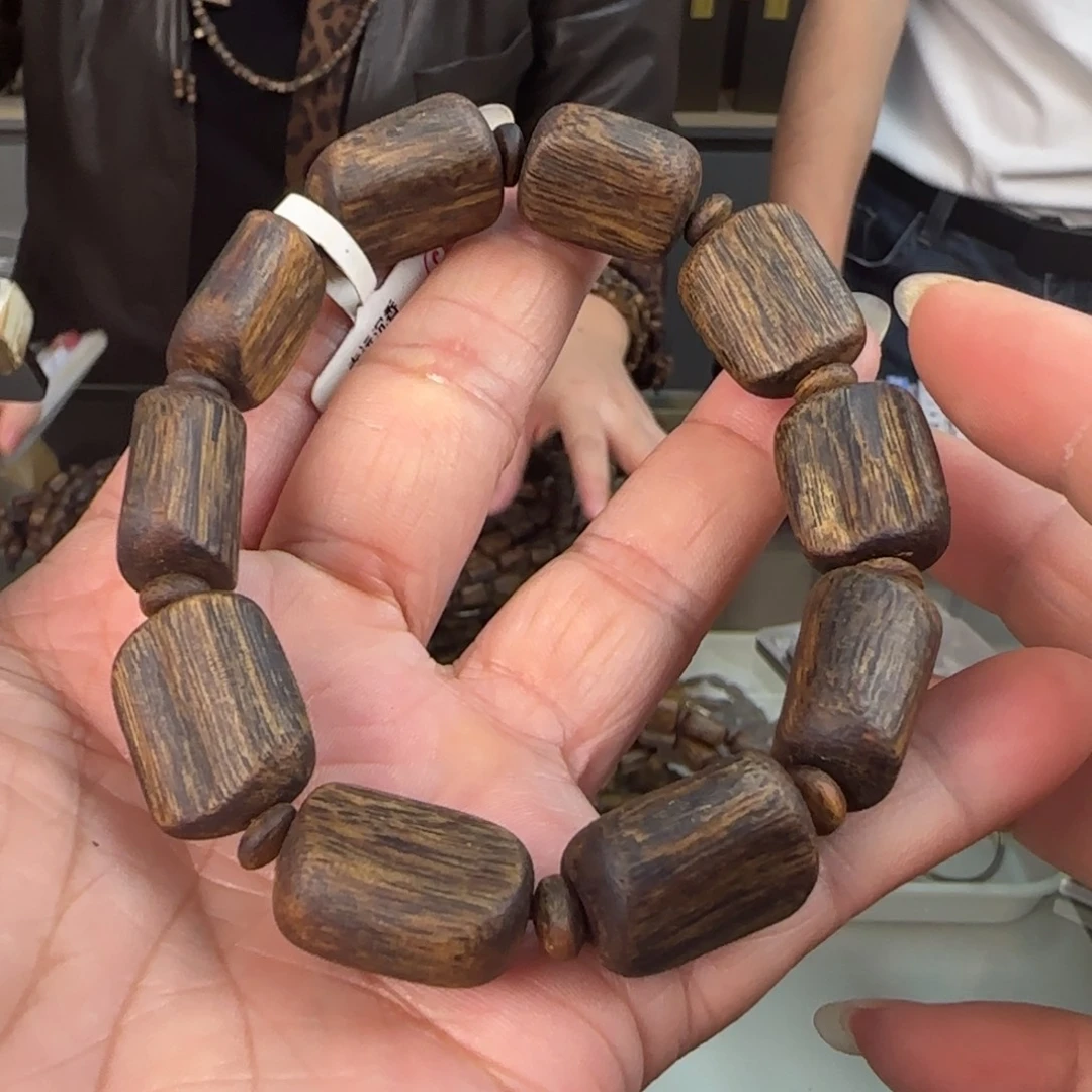 沉香手串多样性发1条巨无霸紫棋树心油高货19克