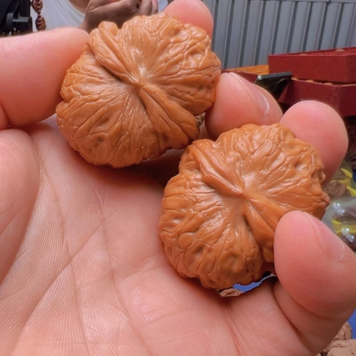 文玩核桃把件席*风全品元宝