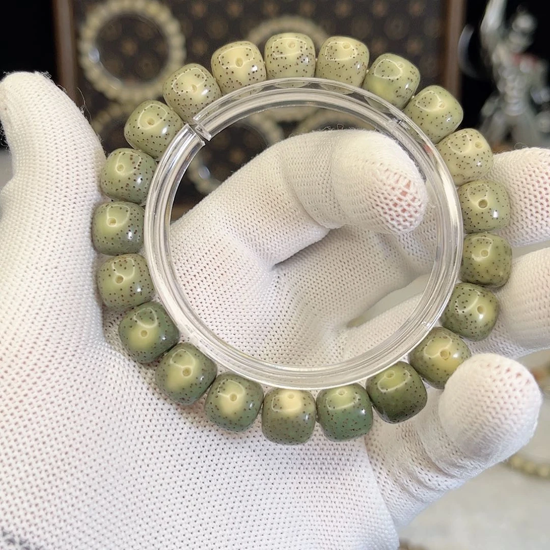 星月菩提手串555 号.  星月菩提.  一物一图.