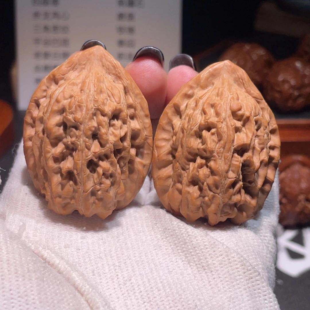 文玩核桃吊坠35.36赤龙6309