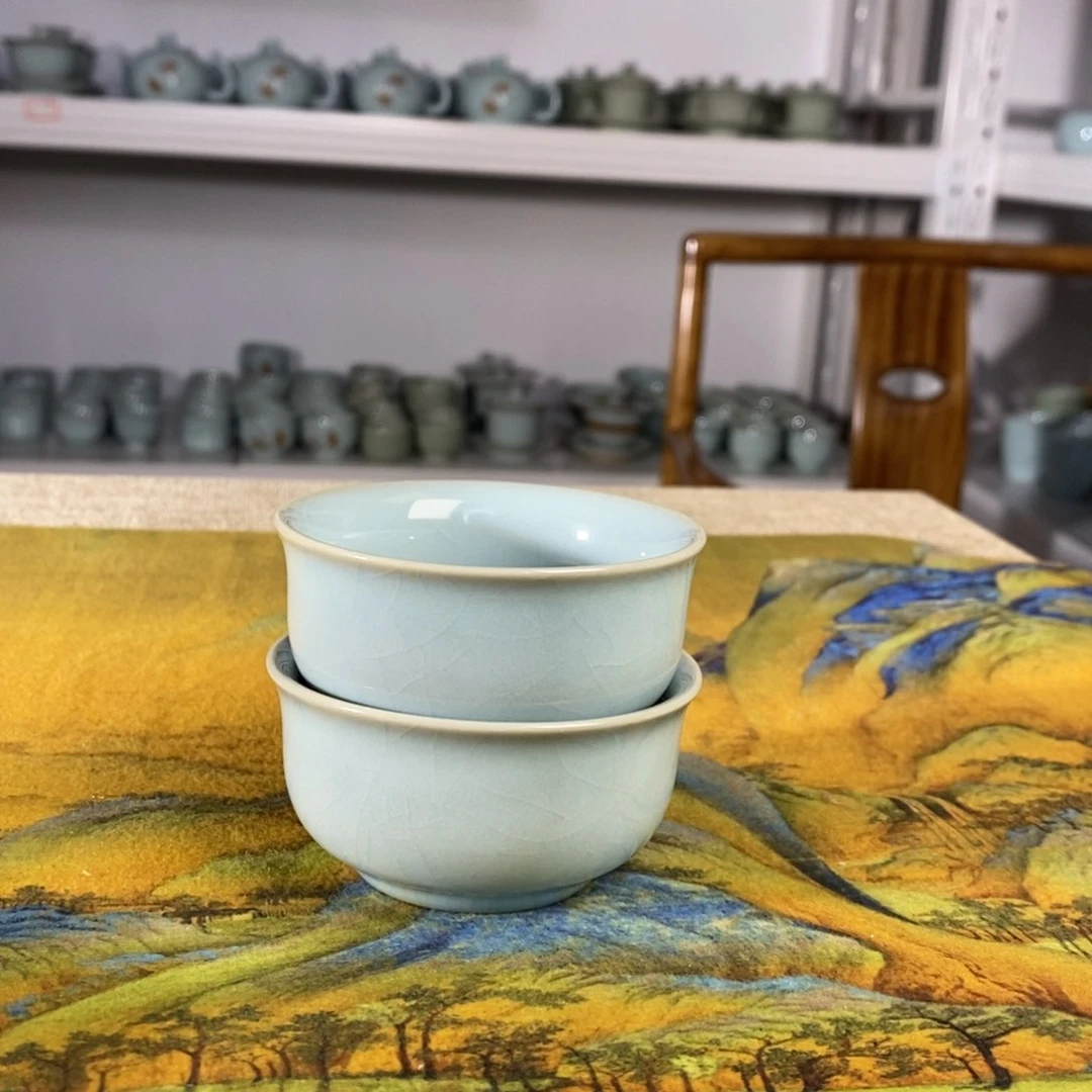 【闪购商品】天青望月杯微微瑕。。。。。。。