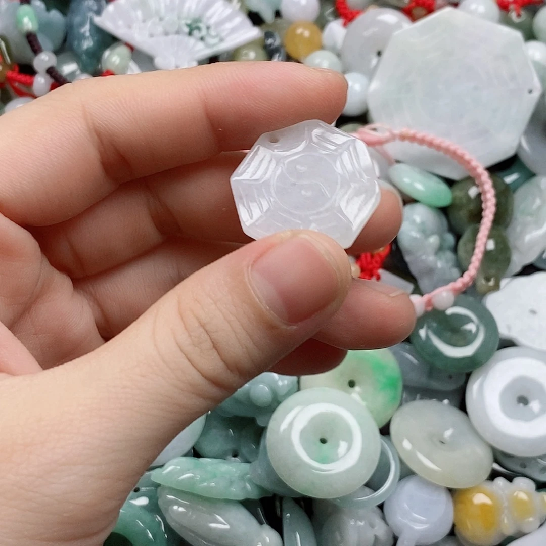 翡翠未镶嵌吊坠(不含链)八卦