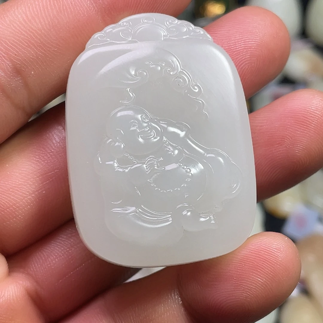 和田玉（糖玉）未镶嵌吊坠(不含链)青****号吊坠