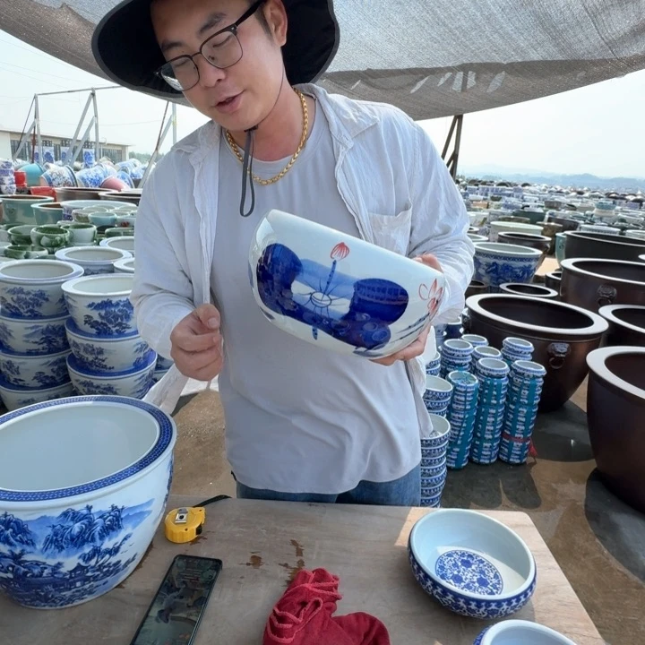 陶瓷艺术品，直径23，高13