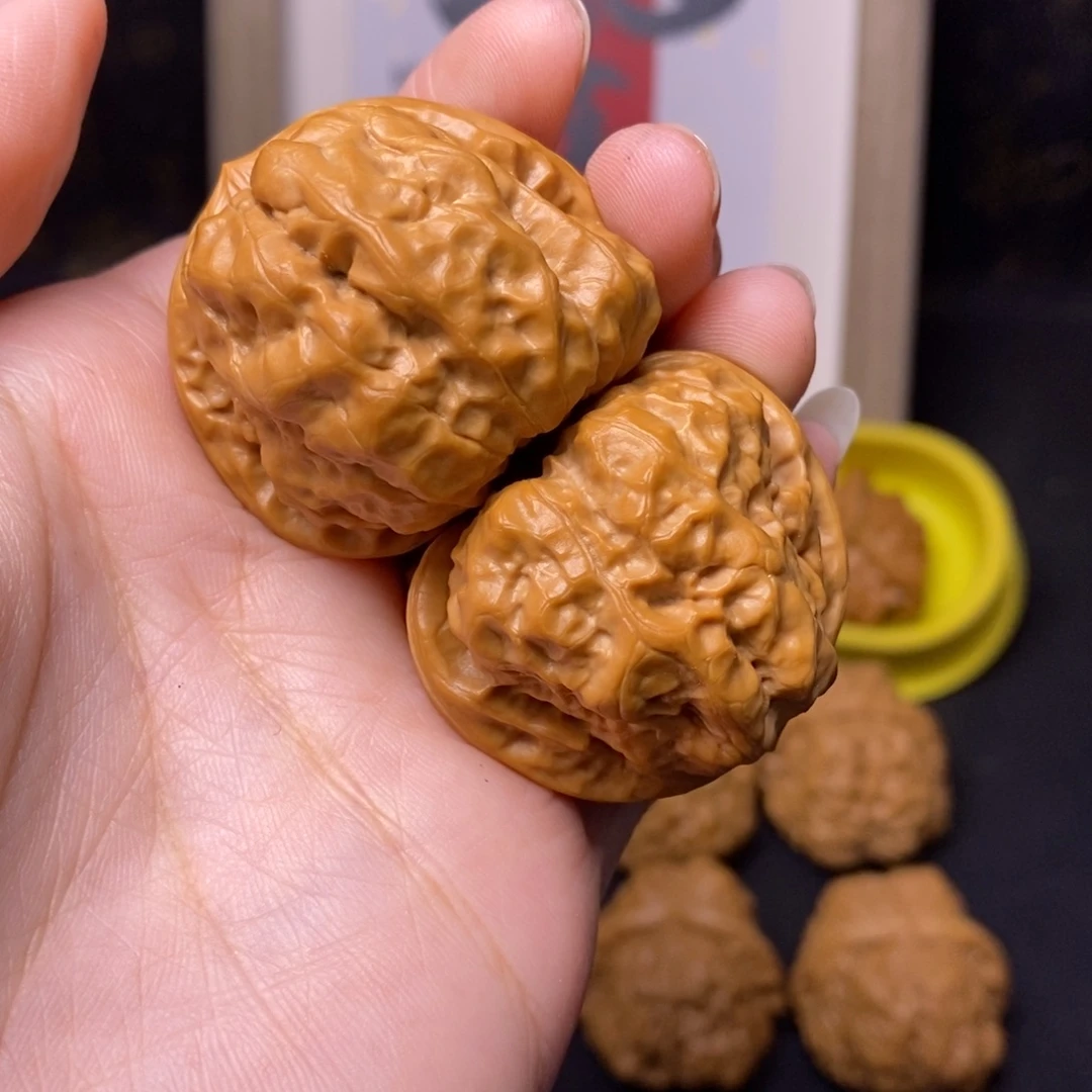 黄***坡文玩核桃吊坠蛤蟆39