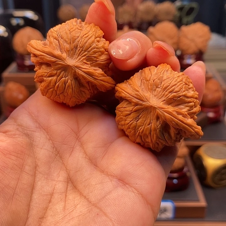 文玩核桃吊坠恺**下核桃