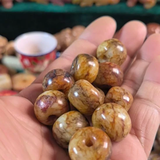 玛瑙/玉髓和田玉质如图所示配饰未镶嵌