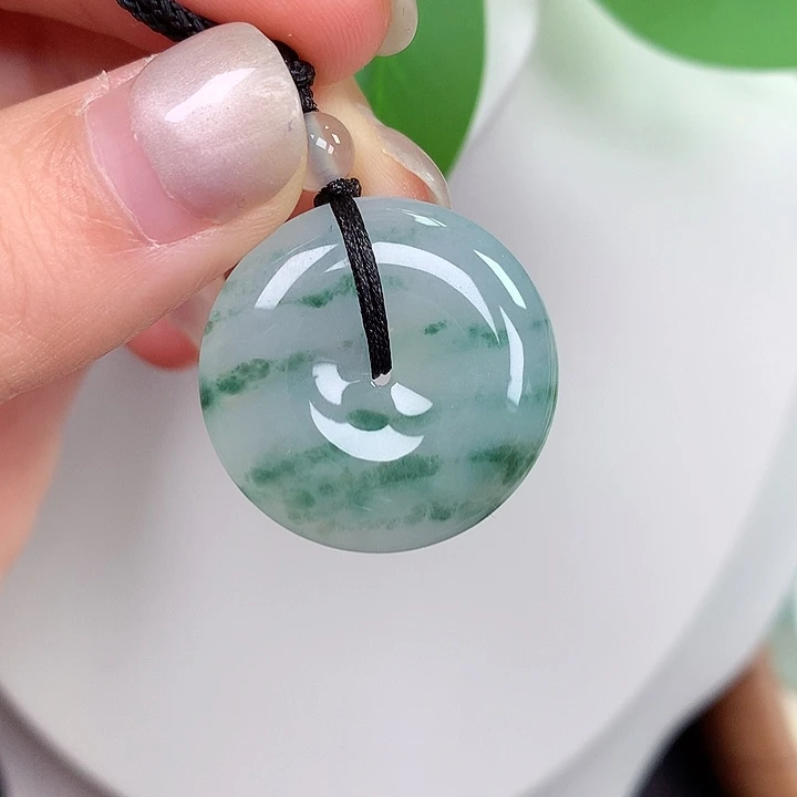 翡翠未镶嵌颈饰28:25.1-6.3