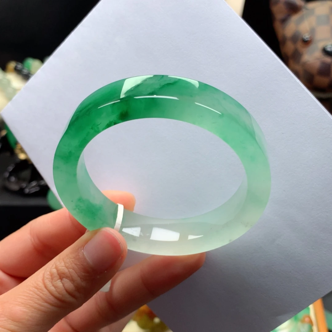 【闪购商品】未镶嵌手镯石英质玉赵*林