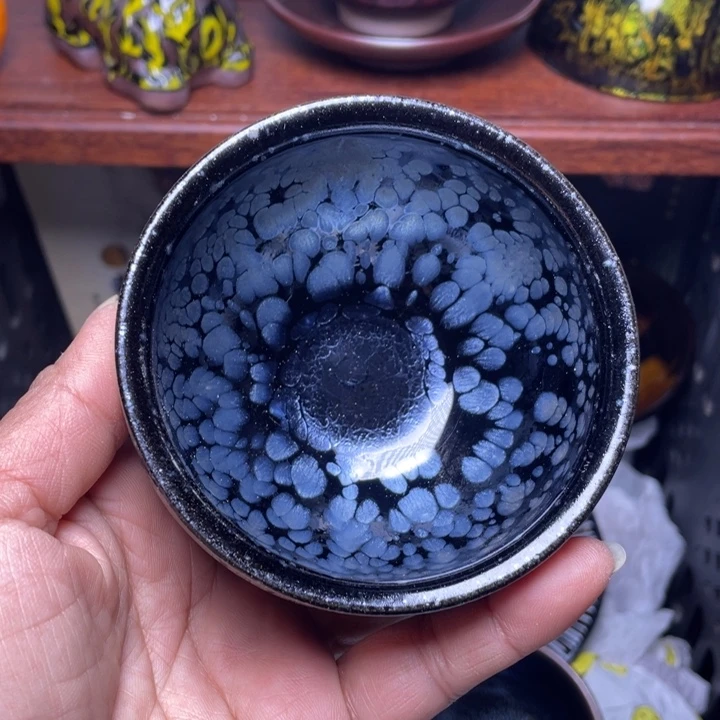 茶盏我．．我是我啊哈