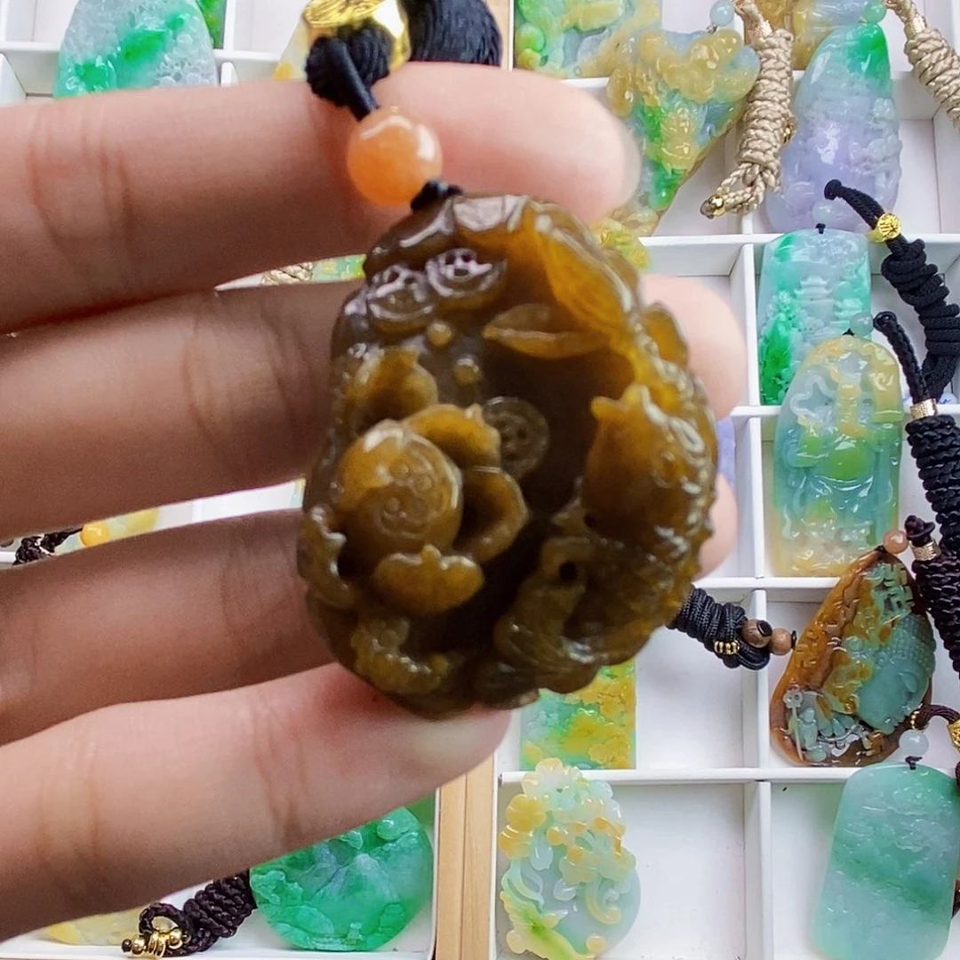 定制翡翠未镶嵌翡翠