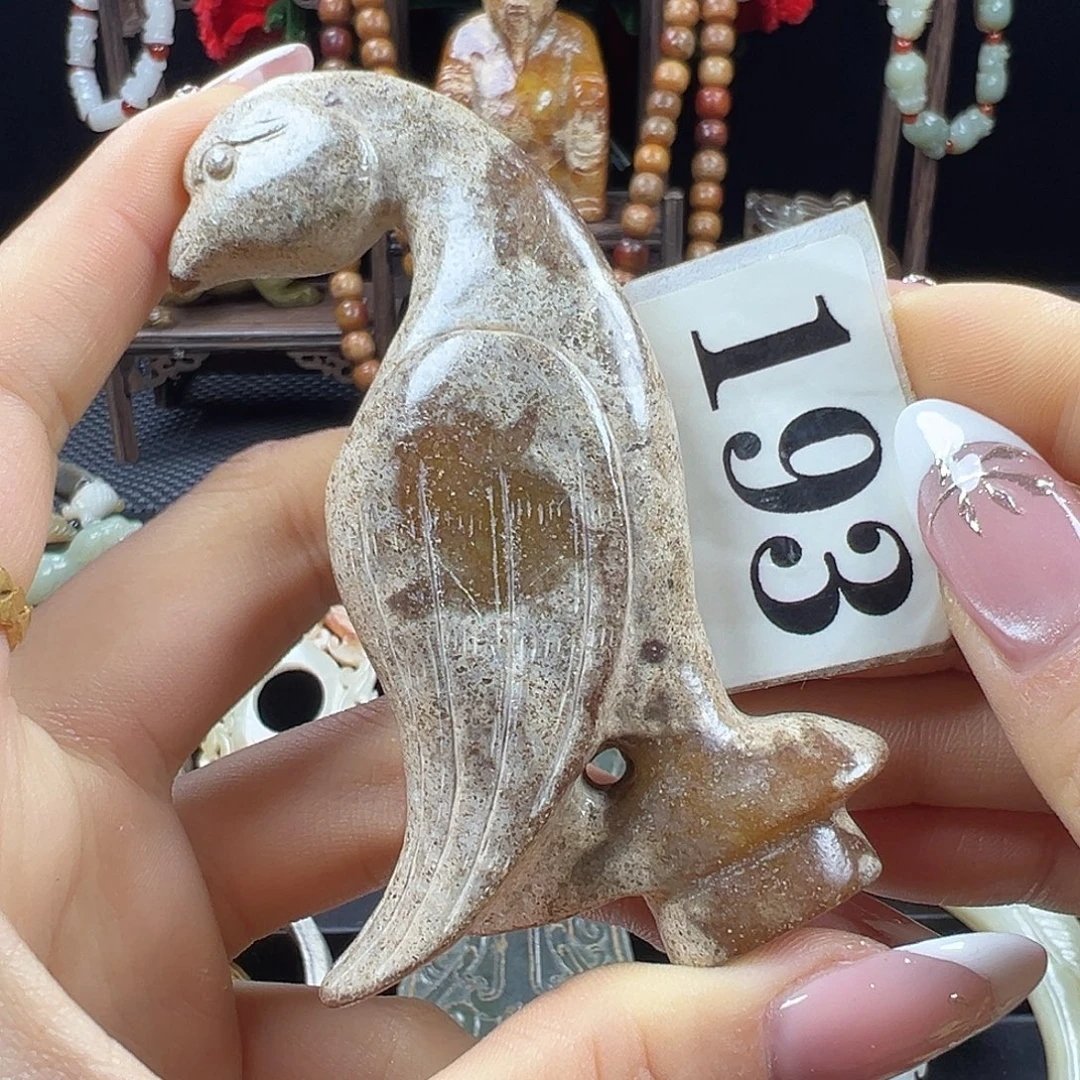 汉***刀和田玉未镶嵌挂件