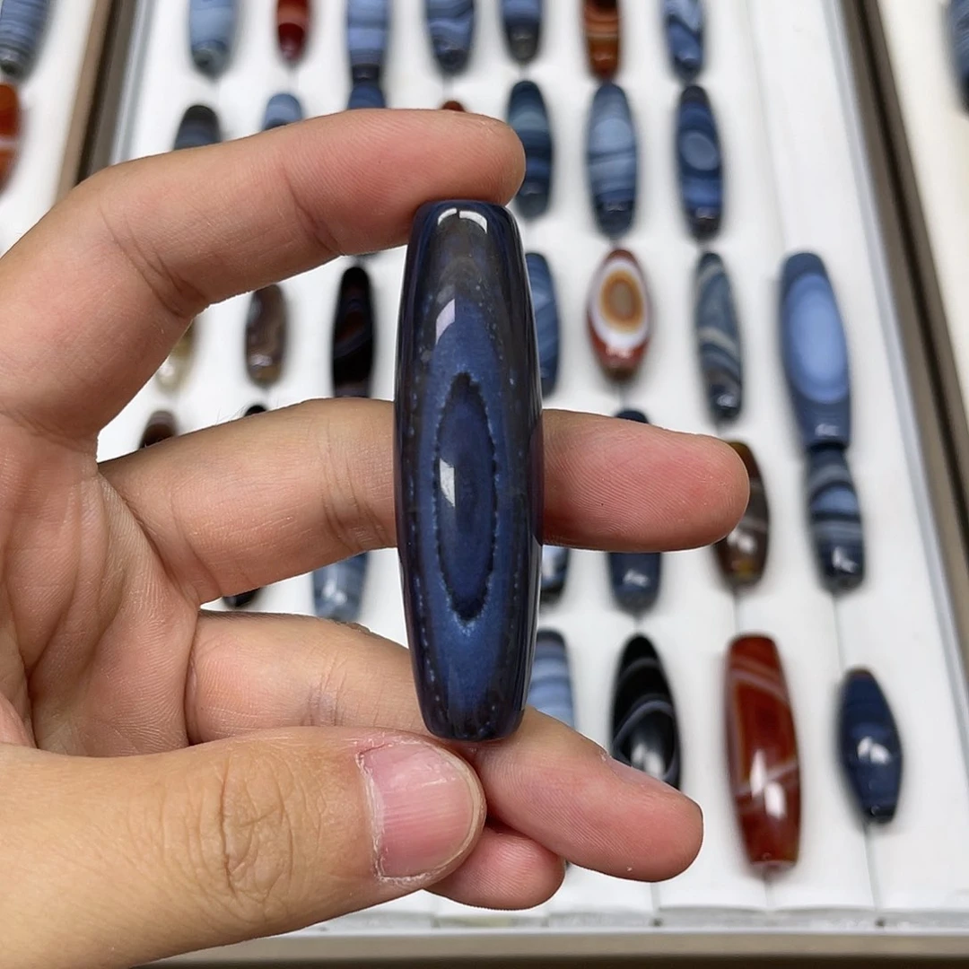 合金颈饰玛瑙/玉髓离***?