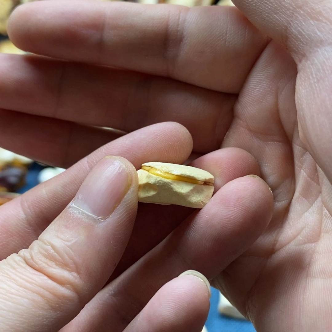 定制琥珀未镶嵌辰蜜蜡