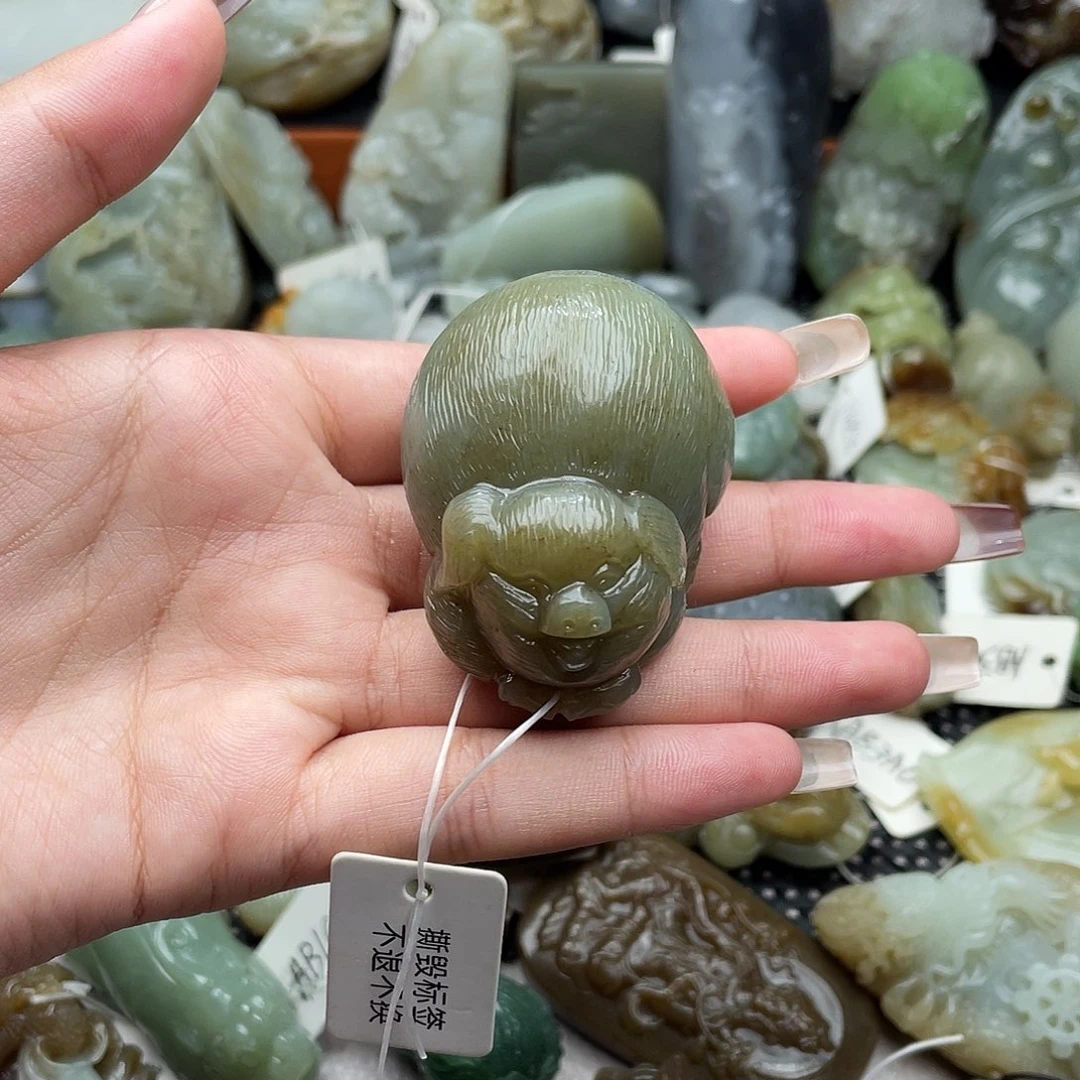 颈饰未镶嵌和田玉