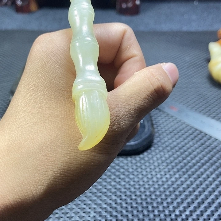 和田玉（糖玉）未镶嵌挂件