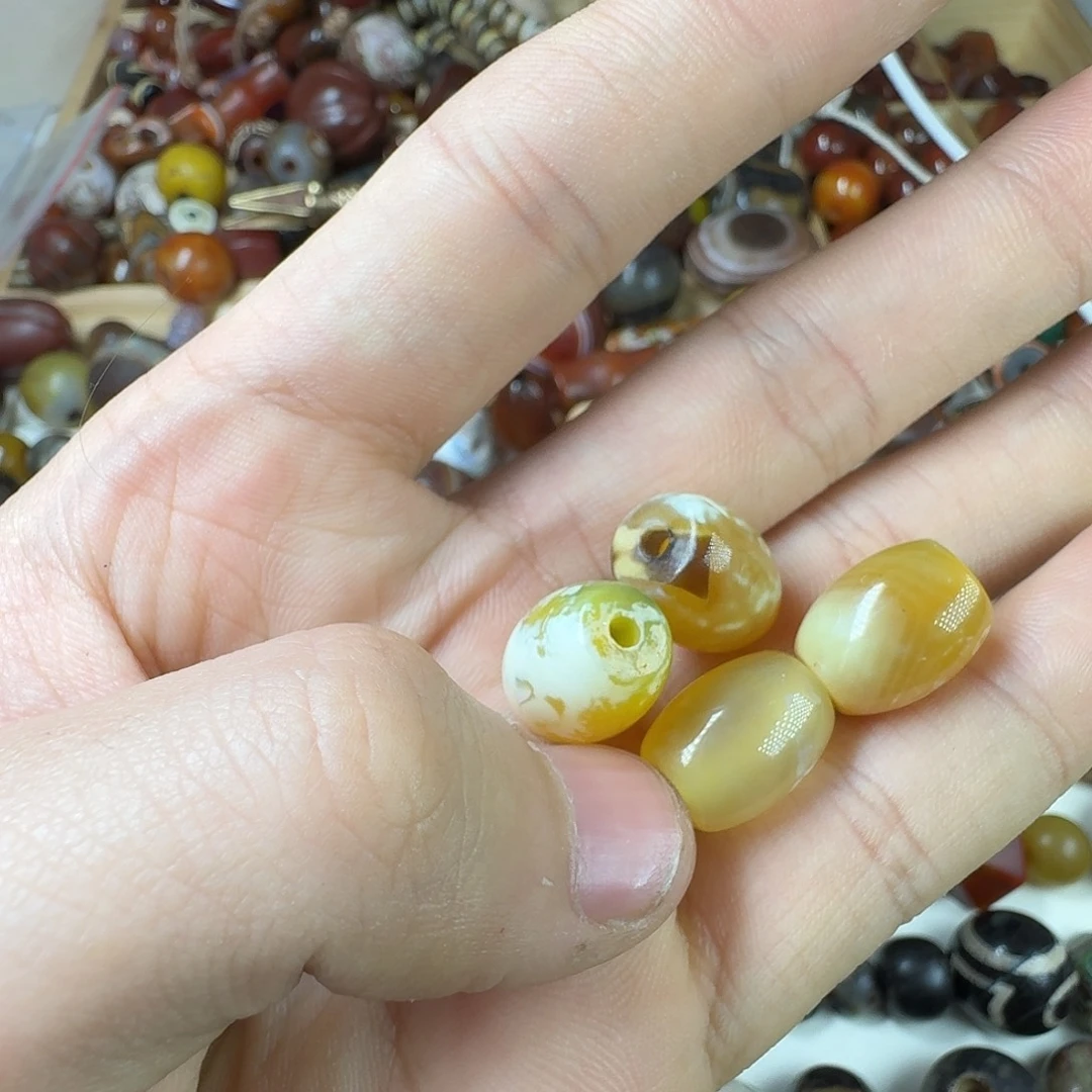 玛瑙/玉髓未镶嵌纯天然玛瑙珠子