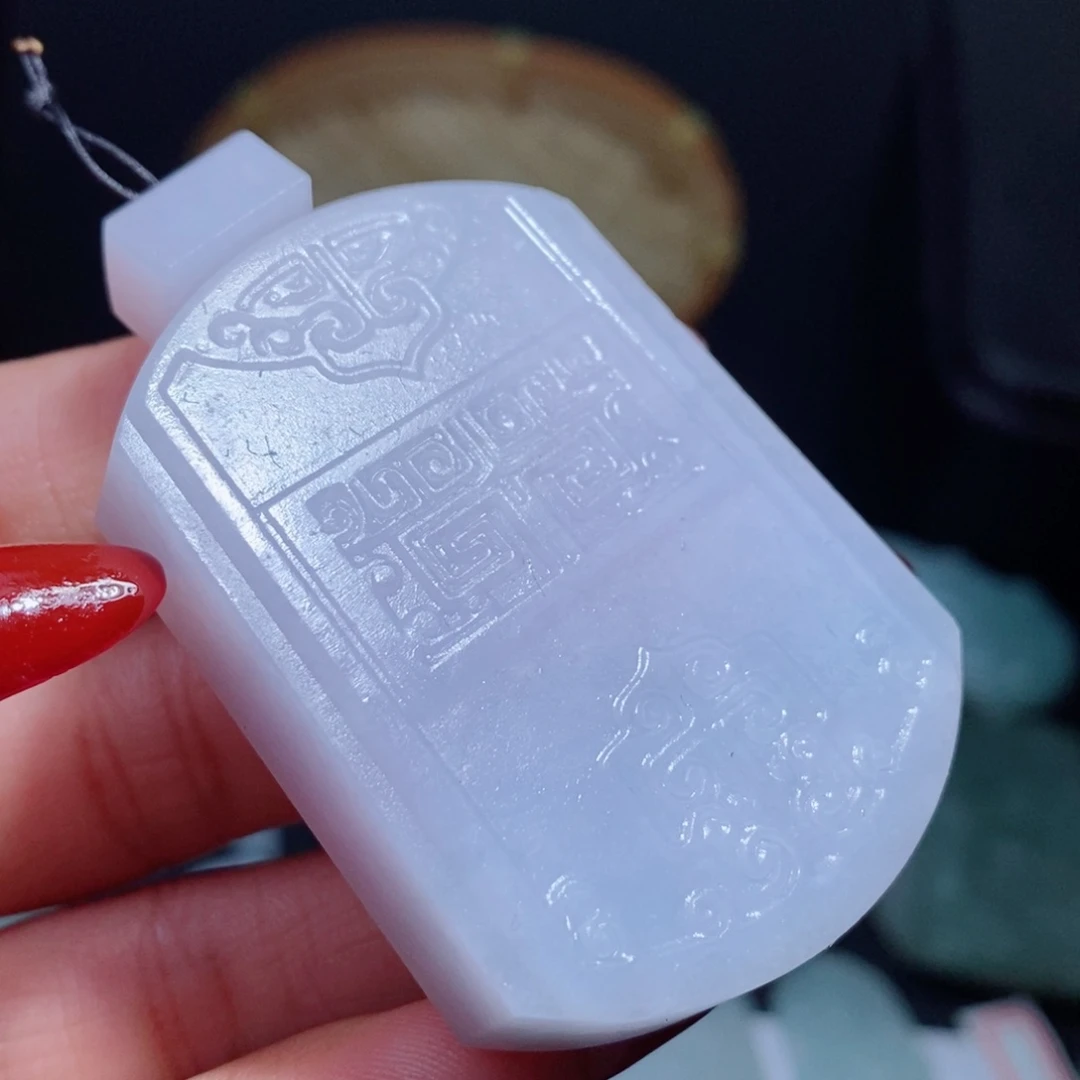 定制翡翠吊坠未镶嵌