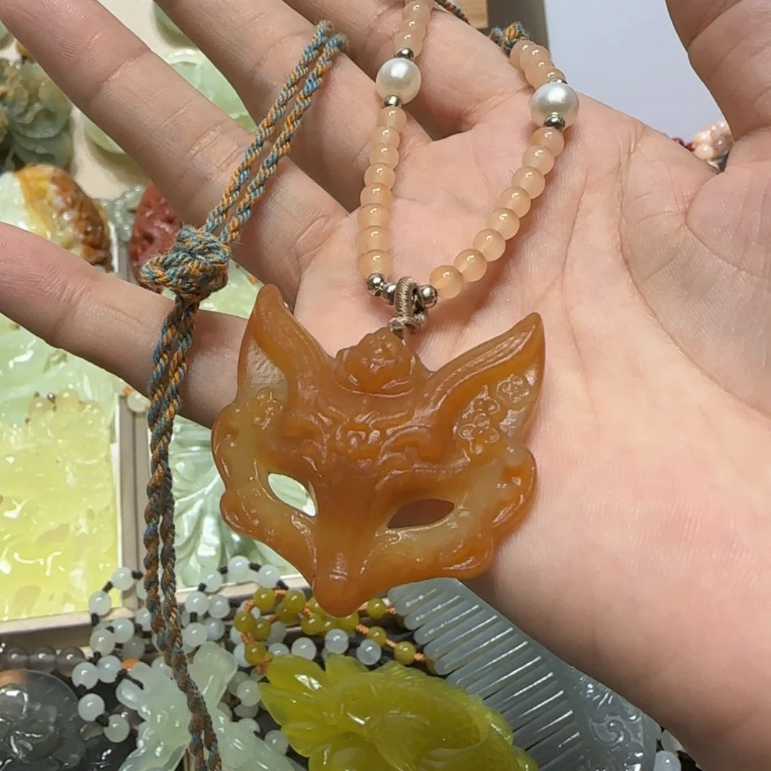 未镶嵌蛇纹石玉吊坠