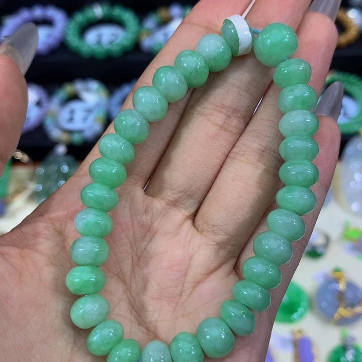 翡翠挂件未镶嵌翡翠8