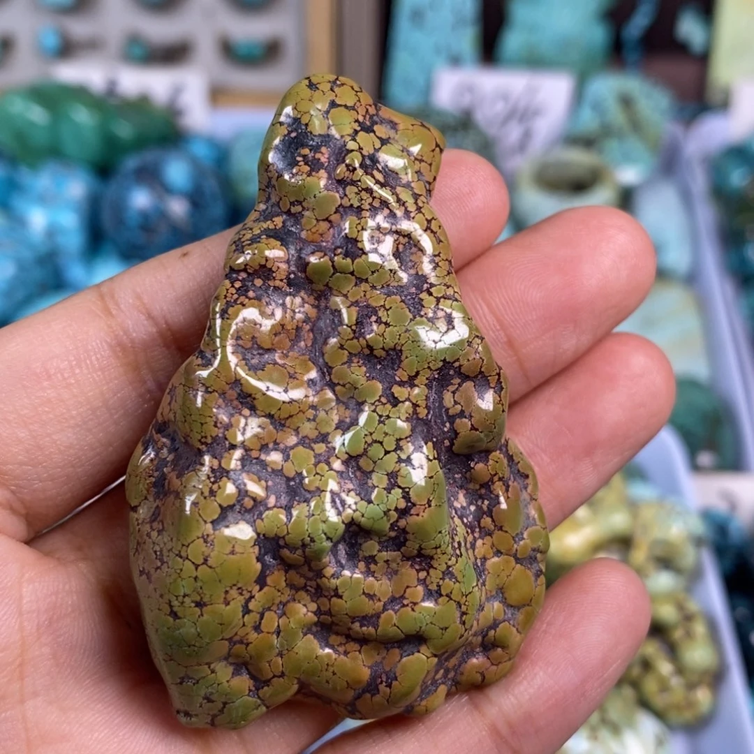 绿松石未镶嵌颈饰