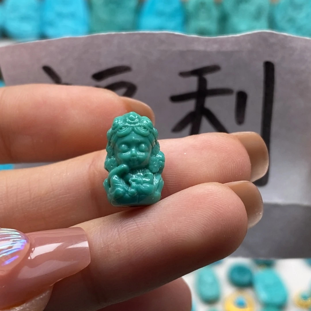 绿松石未镶嵌颈饰