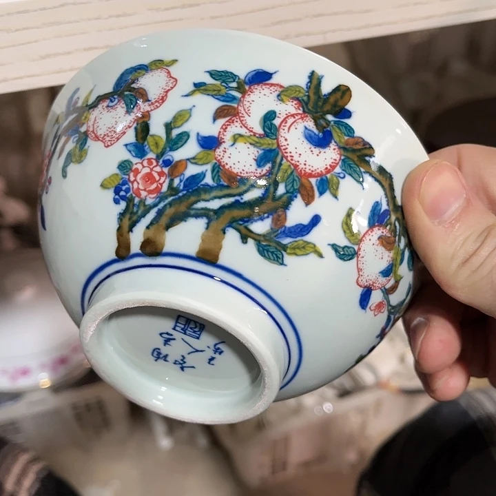 瓷片//////直径13.3厘米。绿西西。