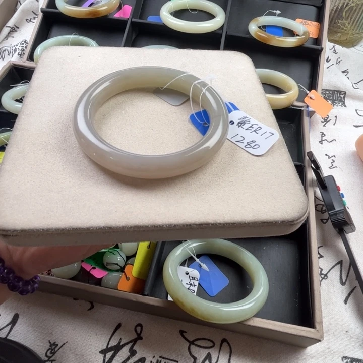 未镶嵌手镯和田玉玲珑美镯59.2