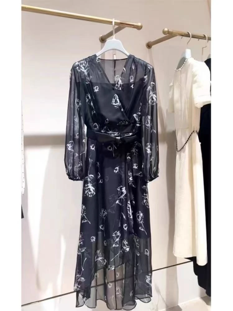 103黑花连衣裙
