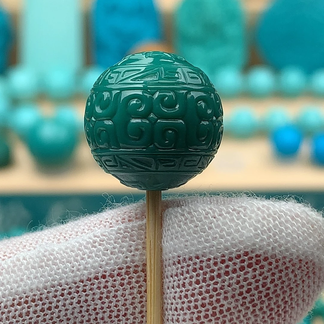 未镶嵌绿松石颈饰