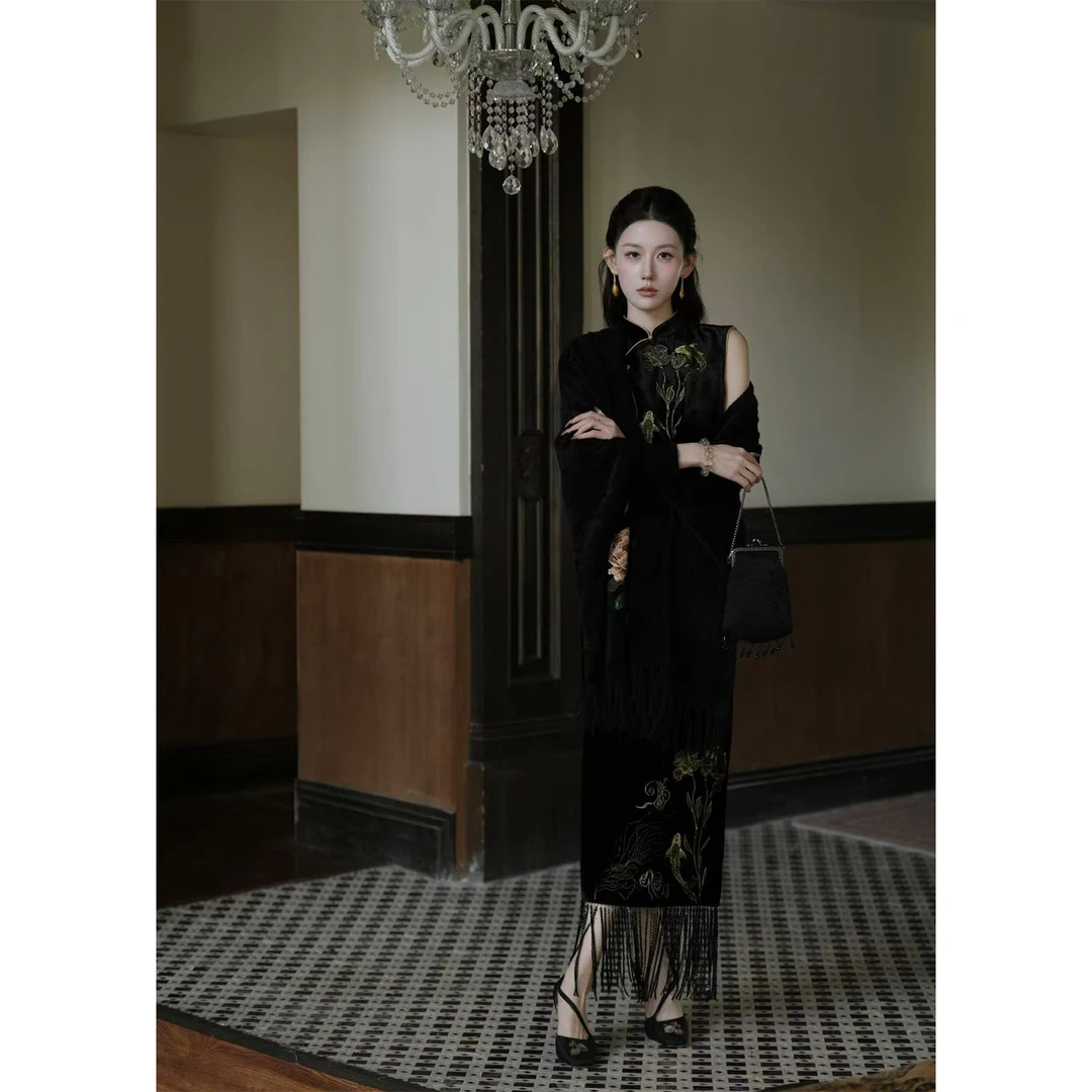 无艳一禾【墨笔生花】新中式原创人丝丝绒重工刺绣上衣+半裙