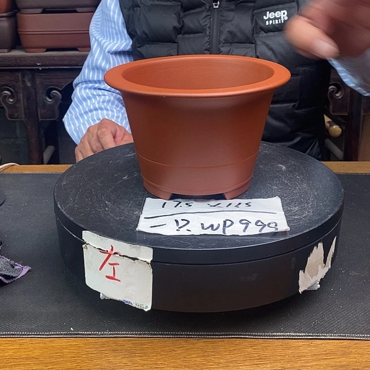 紫砂花盆笑**下货号一只WP999