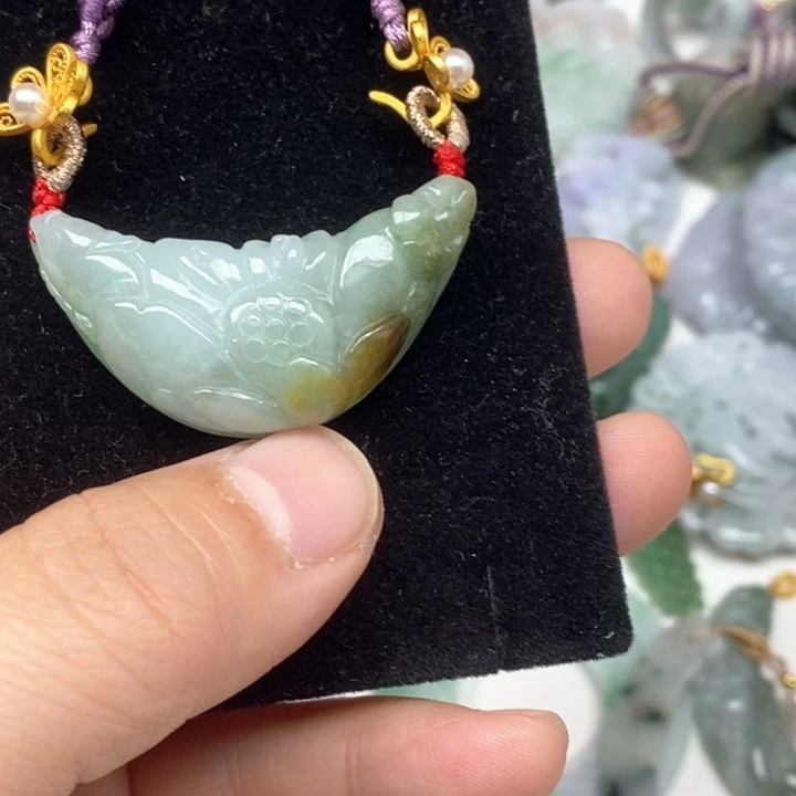 翡翠未镶嵌颈饰天然翡翠