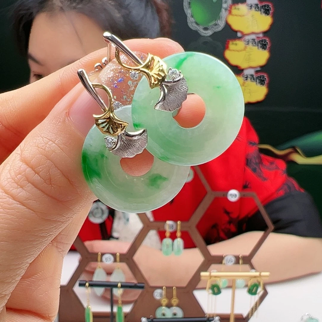 翡翠耳饰18K金镶嵌天然翡翠