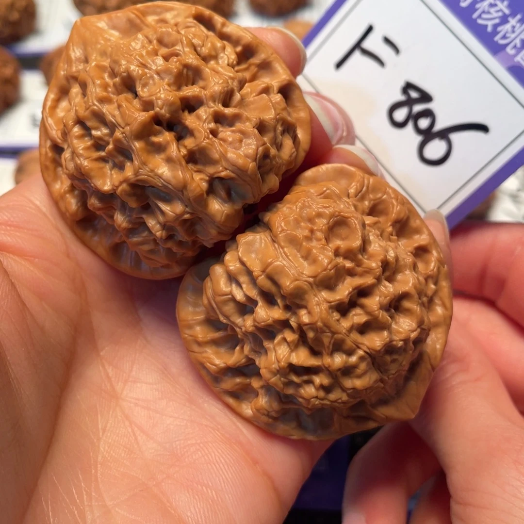 文玩核桃把件806号4.7官帽